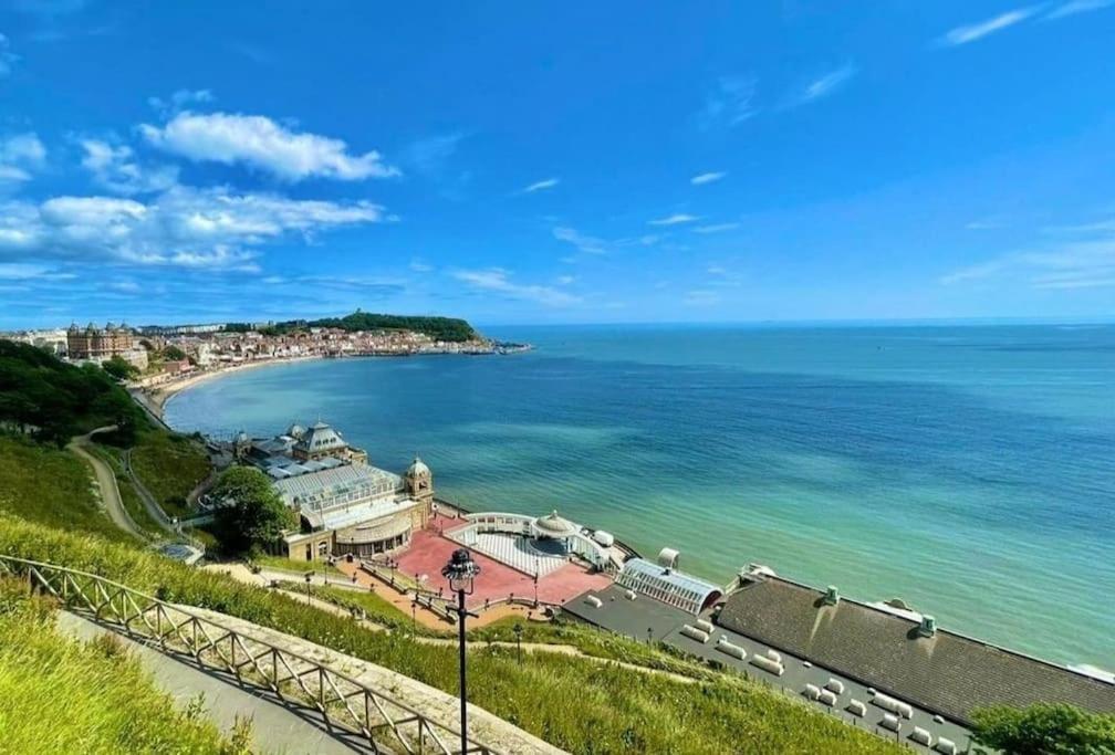 The Hideaway Luxury 5* 2 Bed Garden Apartment Scarborough Bagian luar foto