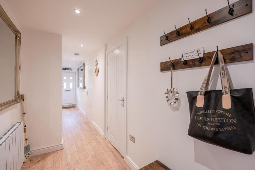 The Hideaway Luxury 5* 2 Bed Garden Apartment Scarborough Bagian luar foto